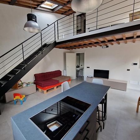 דירות מונטלופו פיורנטינו La Giravolta Loft Urban & Gea מראה חיצוני תמונה