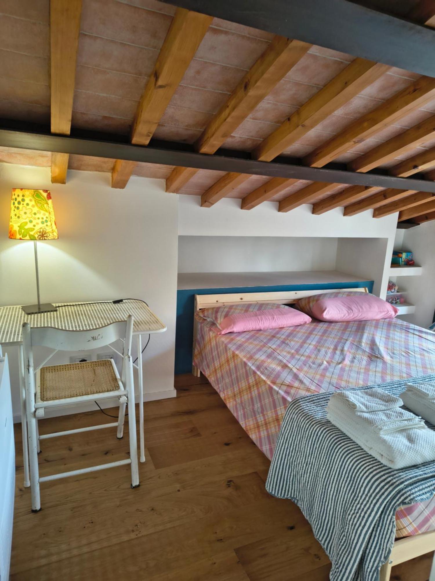 דירות מונטלופו פיורנטינו La Giravolta Loft Urban & Gea מראה חיצוני תמונה